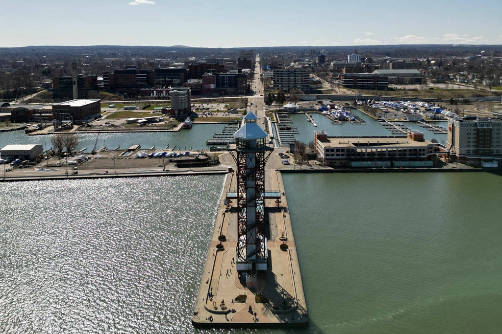 Port-Erie-Bicentennial-Tower